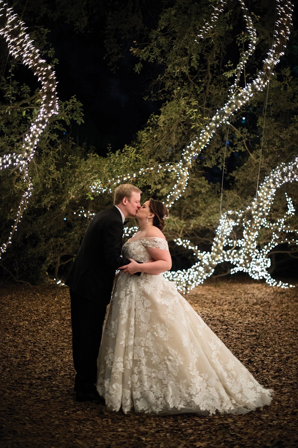 outdoor wedding-string lights