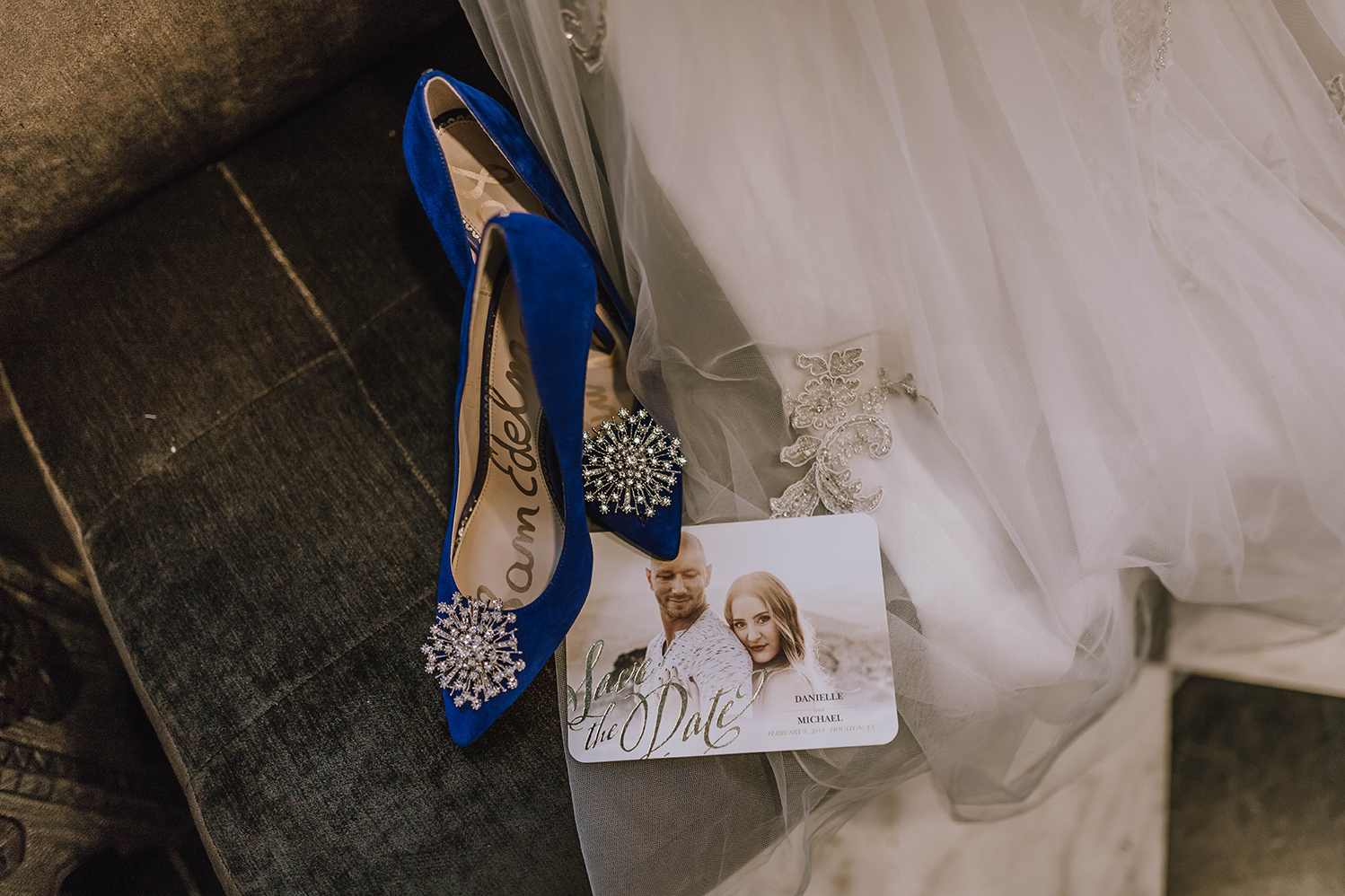 houston, bride, hotel wedding, getting ready, save the date, something blue, details