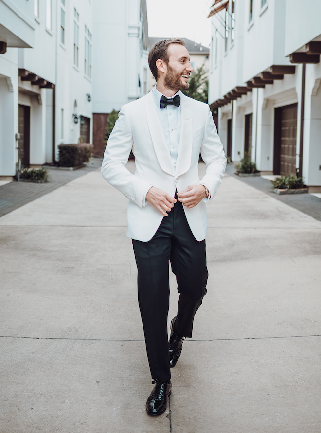 How to Choose Your Wedding Day Groomswear & Accessories