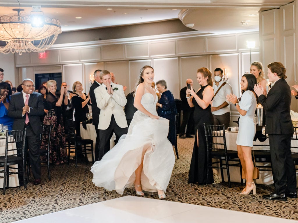 Ivory, Black and Champagne Wedding in the Houston Museum District ...