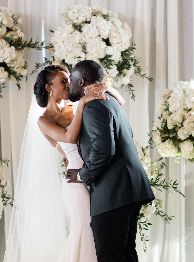This Couple Incorporated Congolese Traditions in their Emerald and ...