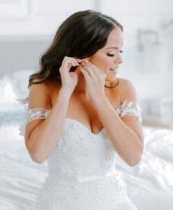 A Pre-Wedding Spray Tan Guide with goGLOW Custom Sunless Tans